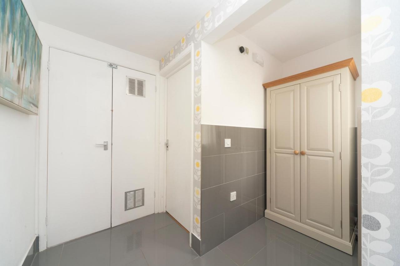 10 Boutique Studio Apartment Near Tube - Quiet Location Little Missenden Ngoại thất bức ảnh